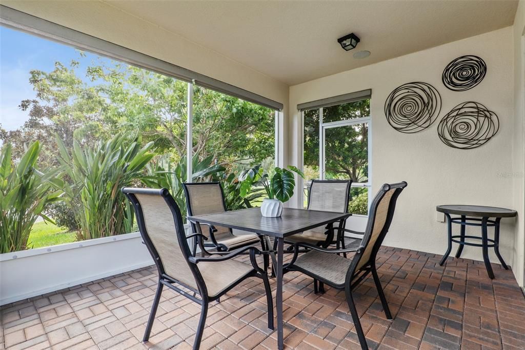 For Sale: $670,000 (4 beds, 2 baths, 2473 Square Feet)