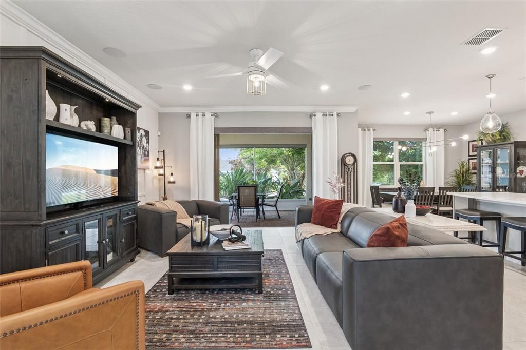 For Sale: $670,000 (4 beds, 2 baths, 2473 Square Feet)