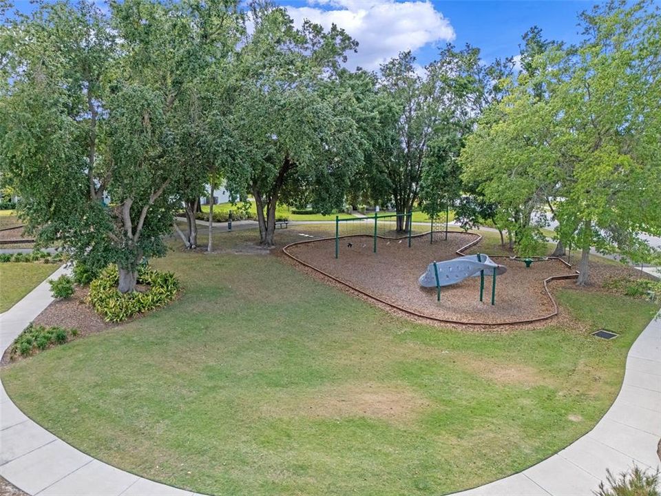 For Sale: $670,000 (4 beds, 2 baths, 2473 Square Feet)