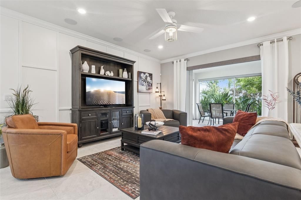 For Sale: $670,000 (4 beds, 2 baths, 2473 Square Feet)