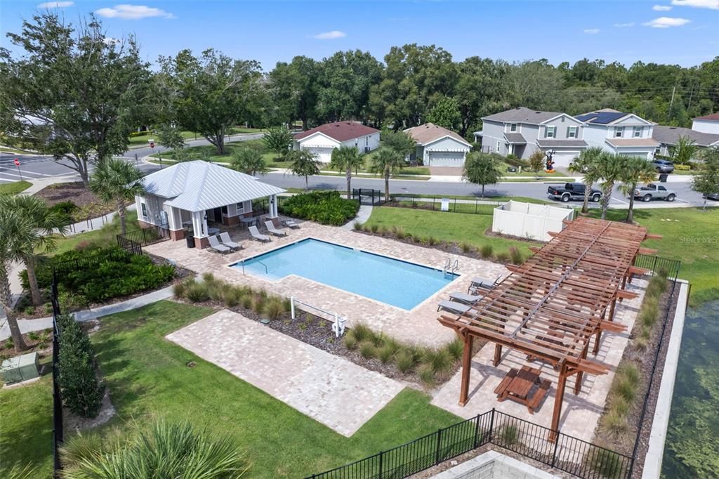 For Sale: $670,000 (4 beds, 2 baths, 2473 Square Feet)