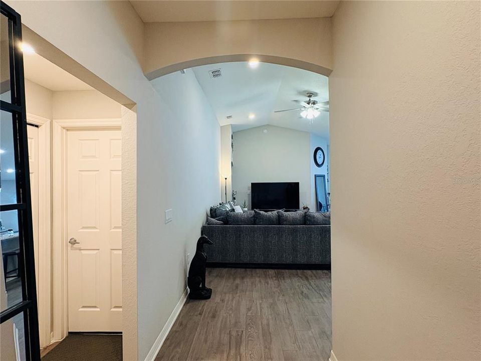 En Renta: $2,200 (4 camas, 2 baños, 1698 Pies cuadrados)