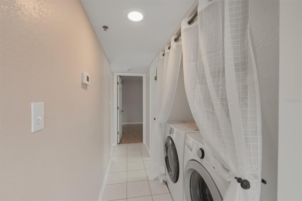 На продажу: $162,222 (2 спален, 2 ванн, 1447 Квадратных фут)