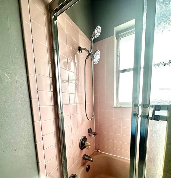 For Sale: $239,900 (3 beds, 2 baths, 1625 Square Feet)