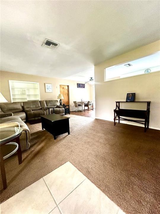 For Sale: $239,900 (3 beds, 2 baths, 1625 Square Feet)