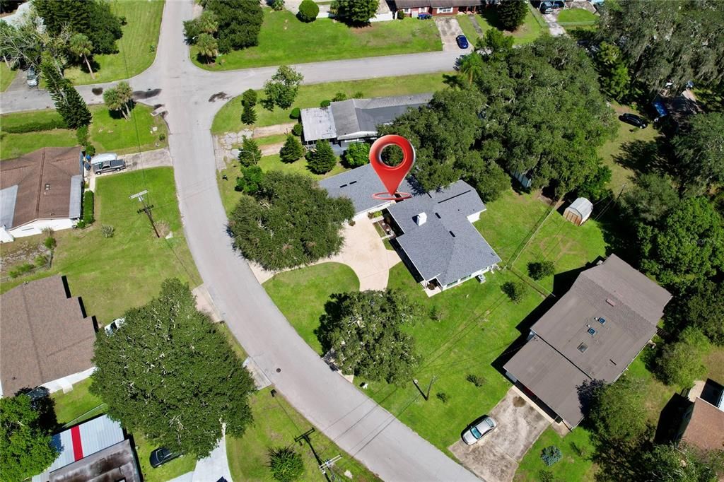 For Sale: $354,900 (3 beds, 3 baths, 2052 Square Feet)