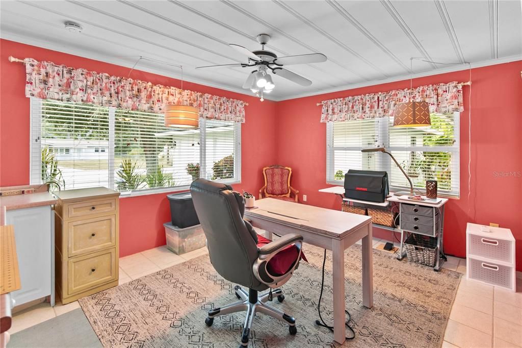 For Sale: $354,900 (3 beds, 3 baths, 2052 Square Feet)