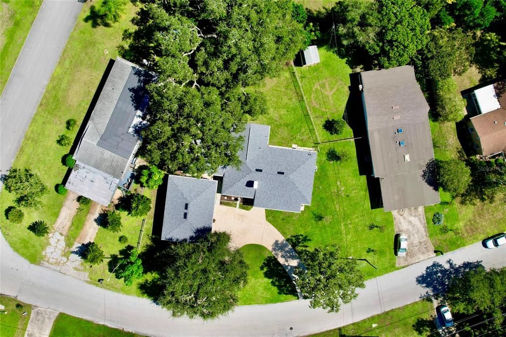 For Sale: $354,900 (3 beds, 3 baths, 2052 Square Feet)