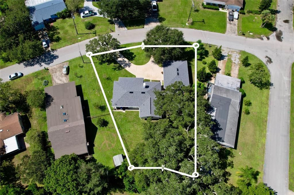 For Sale: $354,900 (3 beds, 3 baths, 2052 Square Feet)