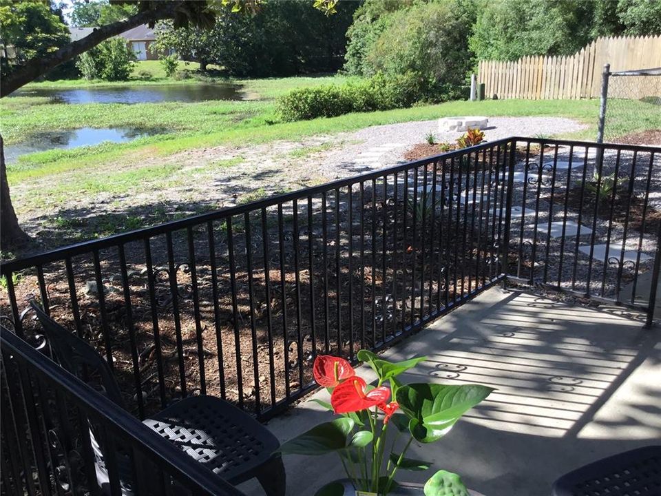 For Rent: $1,650 (2 beds, 1 baths, 998 Square Feet)