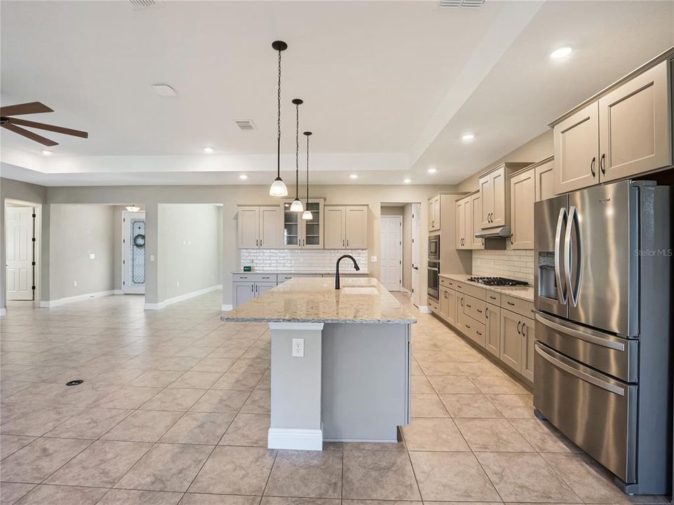 待售: $478,000 (3 贝兹, 2 浴室, 2659 平方英尺)