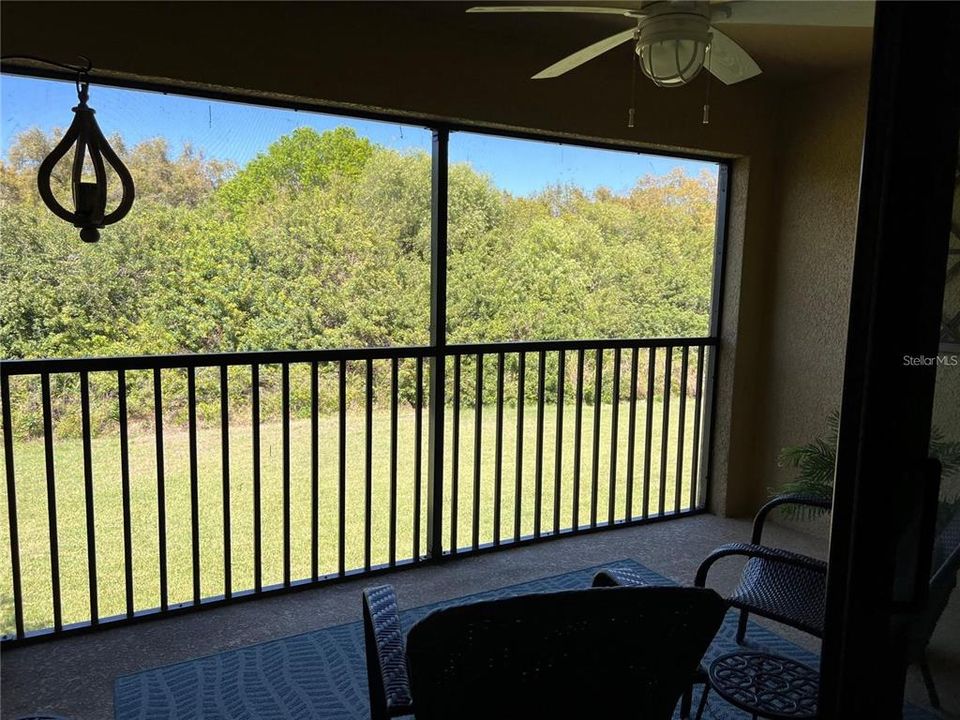 For Rent: $2,500 (2 beds, 2 baths, 1561 Square Feet)