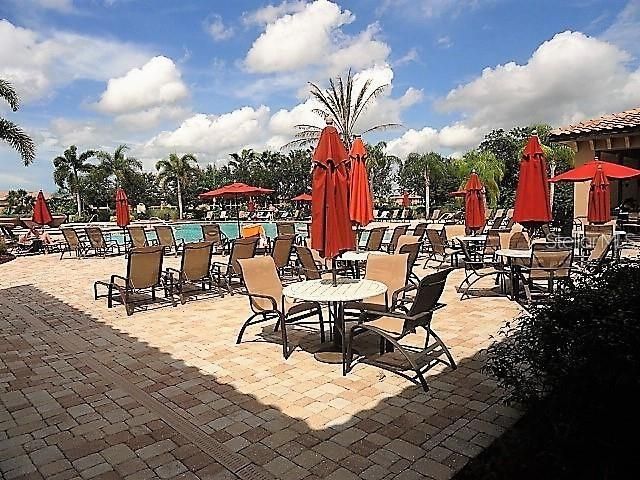 For Rent: $2,500 (2 beds, 2 baths, 1561 Square Feet)