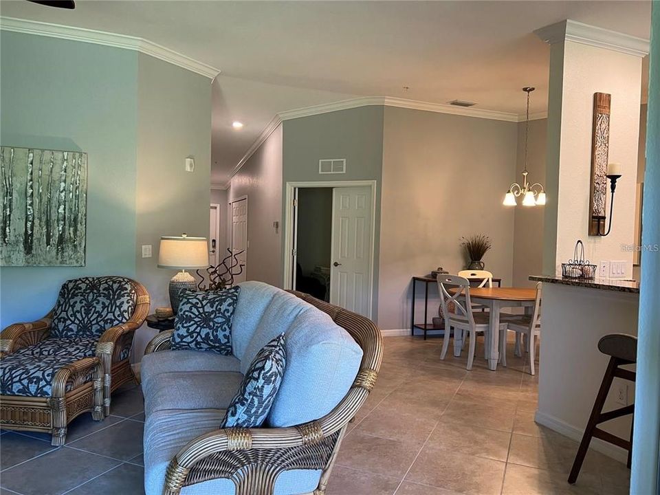 For Rent: $2,500 (2 beds, 2 baths, 1561 Square Feet)