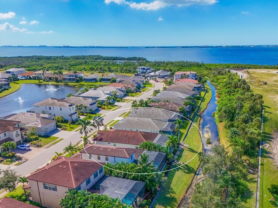 На продажу: $935,000 (4 спален, 2 ванн, 2045 Квадратных фут)