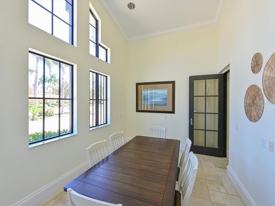 На продажу: $935,000 (4 спален, 2 ванн, 2045 Квадратных фут)