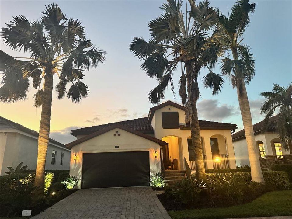 На продажу: $935,000 (4 спален, 2 ванн, 2045 Квадратных фут)