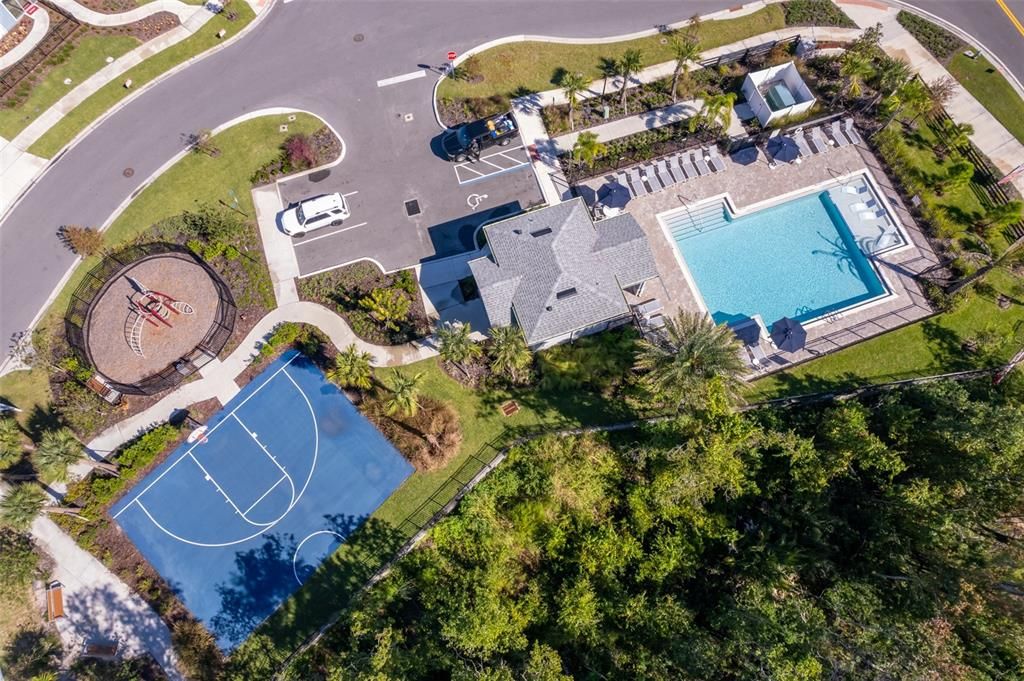 合同活跃: $2,300 (3 贝兹, 2 浴室, 1782 平方英尺)