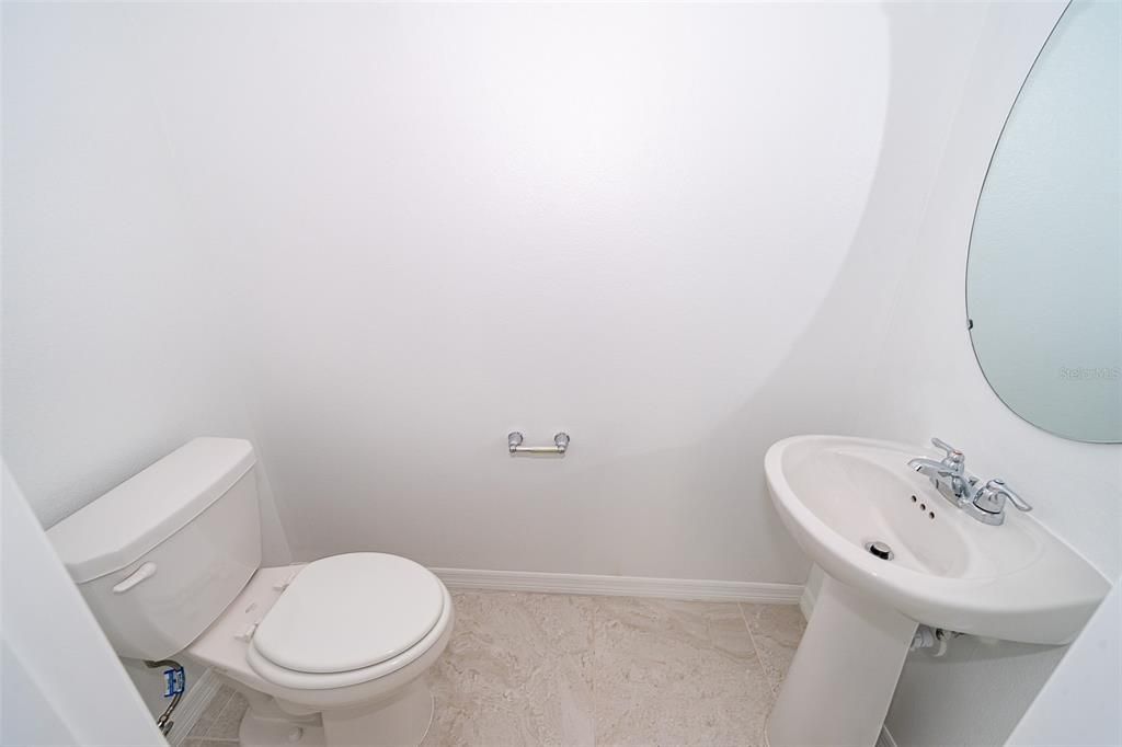 合同活跃: $2,300 (3 贝兹, 2 浴室, 1782 平方英尺)