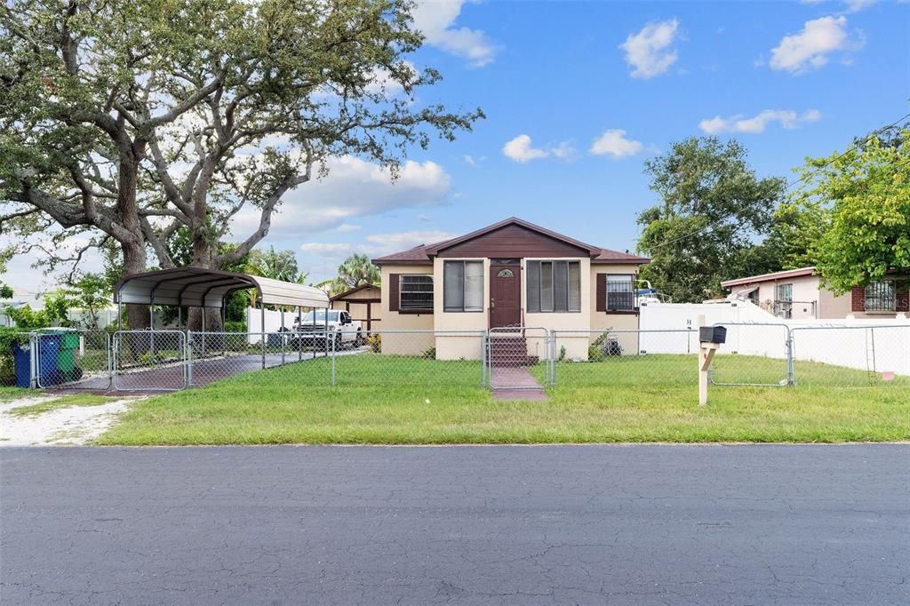 На продажу: $325,000 (2 спален, 1 ванн, 1208 Квадратных фут)