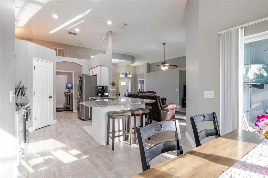 For Sale: $515,000 (3 beds, 2 baths, 1946 Square Feet)