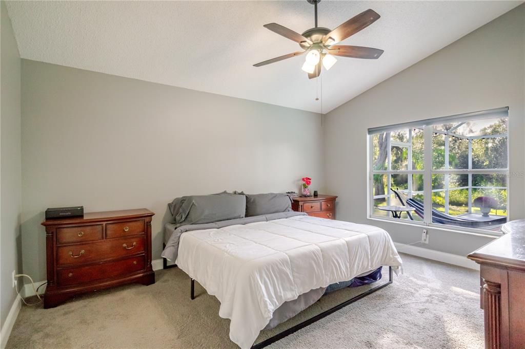 For Sale: $515,000 (3 beds, 2 baths, 1946 Square Feet)