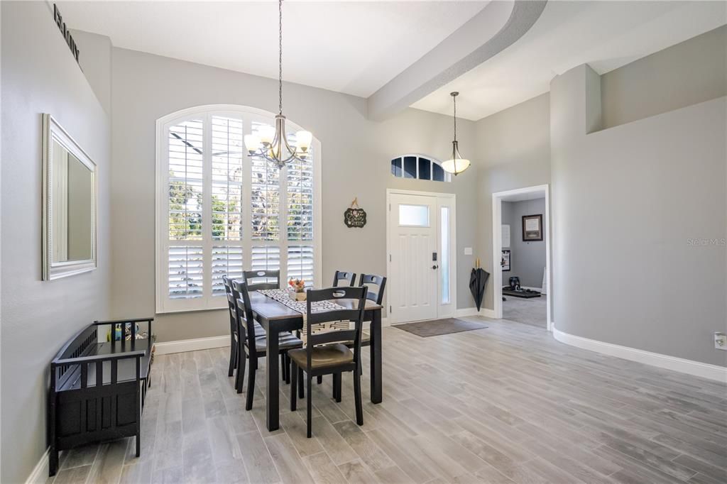 For Sale: $515,000 (3 beds, 2 baths, 1946 Square Feet)