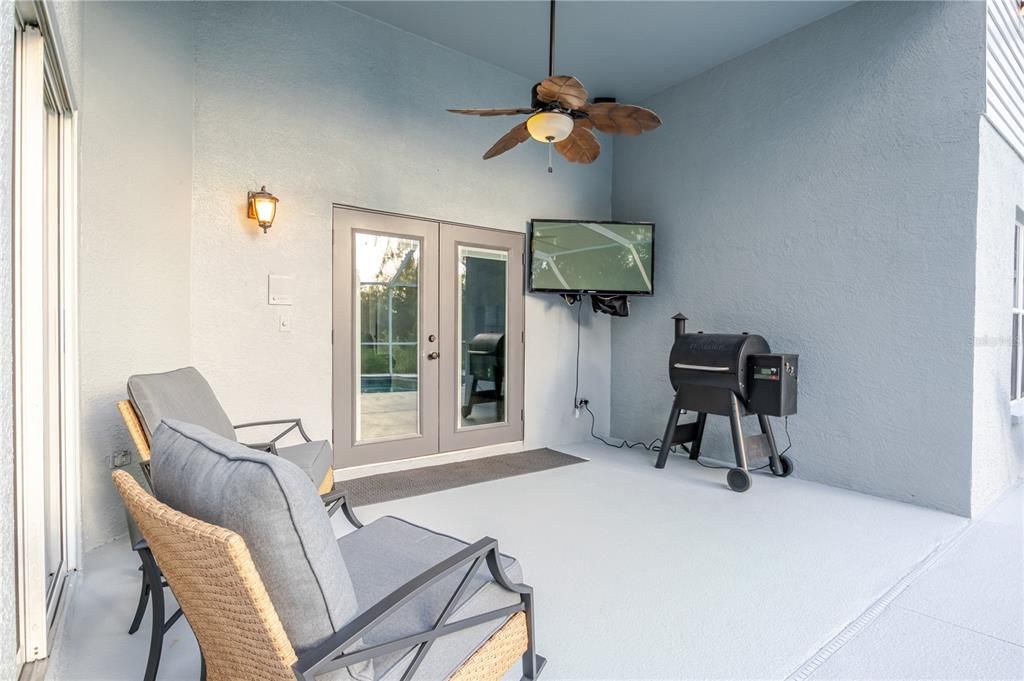 For Sale: $515,000 (3 beds, 2 baths, 1946 Square Feet)