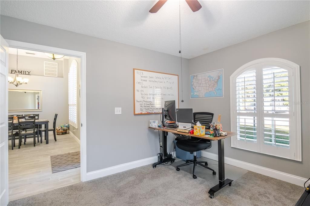 For Sale: $515,000 (3 beds, 2 baths, 1946 Square Feet)