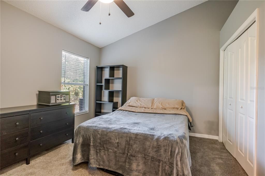 For Sale: $515,000 (3 beds, 2 baths, 1946 Square Feet)