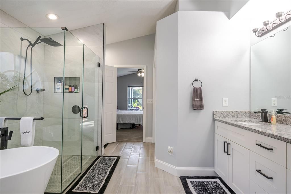 For Sale: $515,000 (3 beds, 2 baths, 1946 Square Feet)