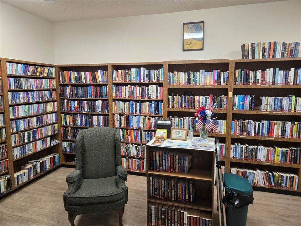 Activo con contrato: $157,000 (2 camas, 2 baños, 864 Pies cuadrados)