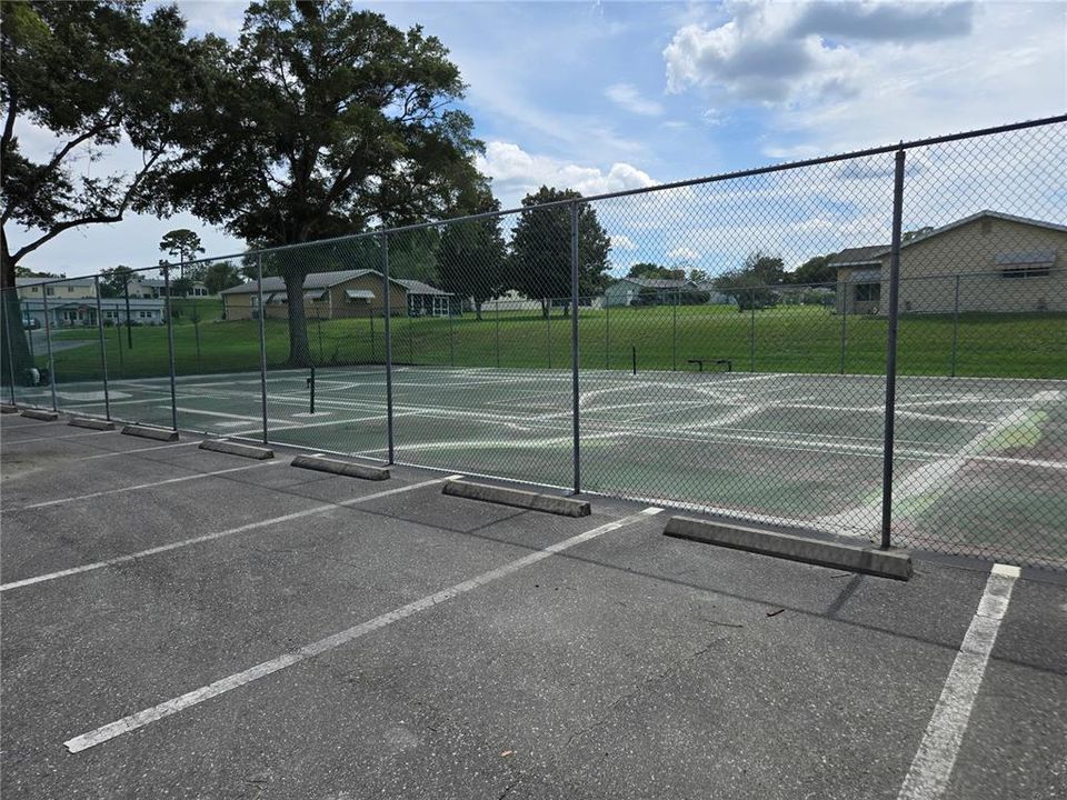 Activo con contrato: $157,000 (2 camas, 2 baños, 864 Pies cuadrados)