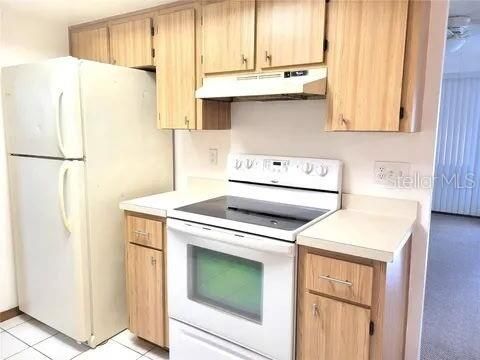 Activo con contrato: $157,000 (2 camas, 2 baños, 864 Pies cuadrados)