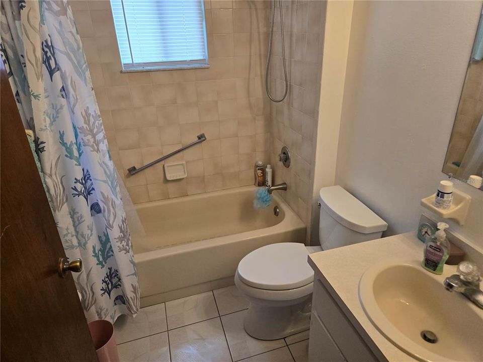 Activo con contrato: $157,000 (2 camas, 2 baños, 864 Pies cuadrados)