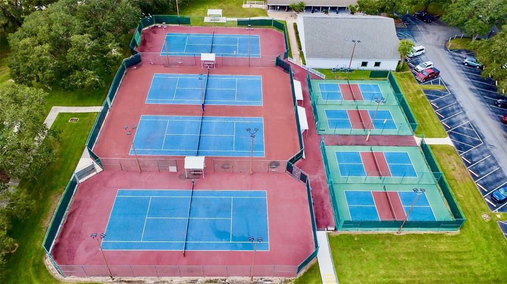 待售: $159,000 (2 贝兹, 2 浴室, 1040 平方英尺)