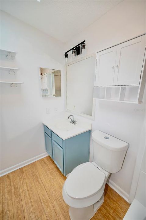 待售: $159,000 (2 贝兹, 2 浴室, 1040 平方英尺)