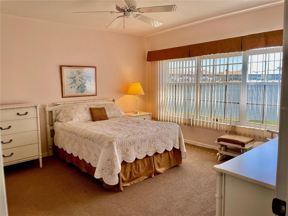 На продажу: $180,000 (3 спален, 2 ванн, 1360 Квадратных фут)