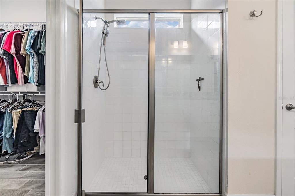 For Sale: $549,999 (3 beds, 2 baths, 2687 Square Feet)