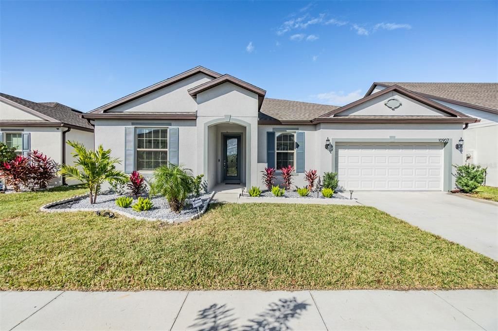 For Sale: $549,999 (3 beds, 2 baths, 2687 Square Feet)