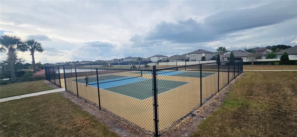 For Sale: $549,999 (3 beds, 2 baths, 2687 Square Feet)