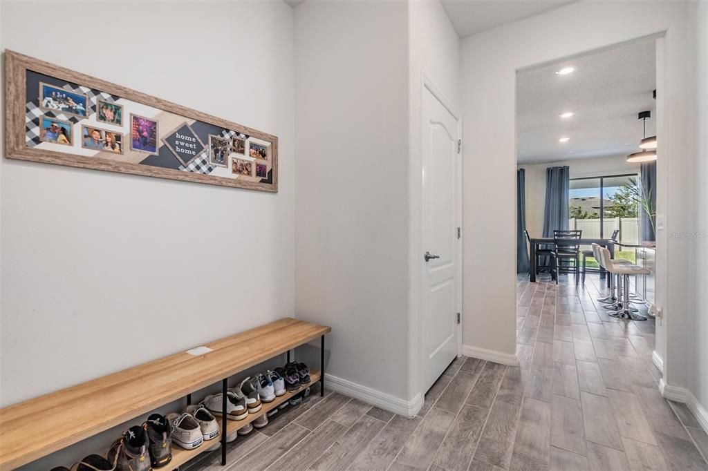 For Sale: $549,999 (3 beds, 2 baths, 2687 Square Feet)