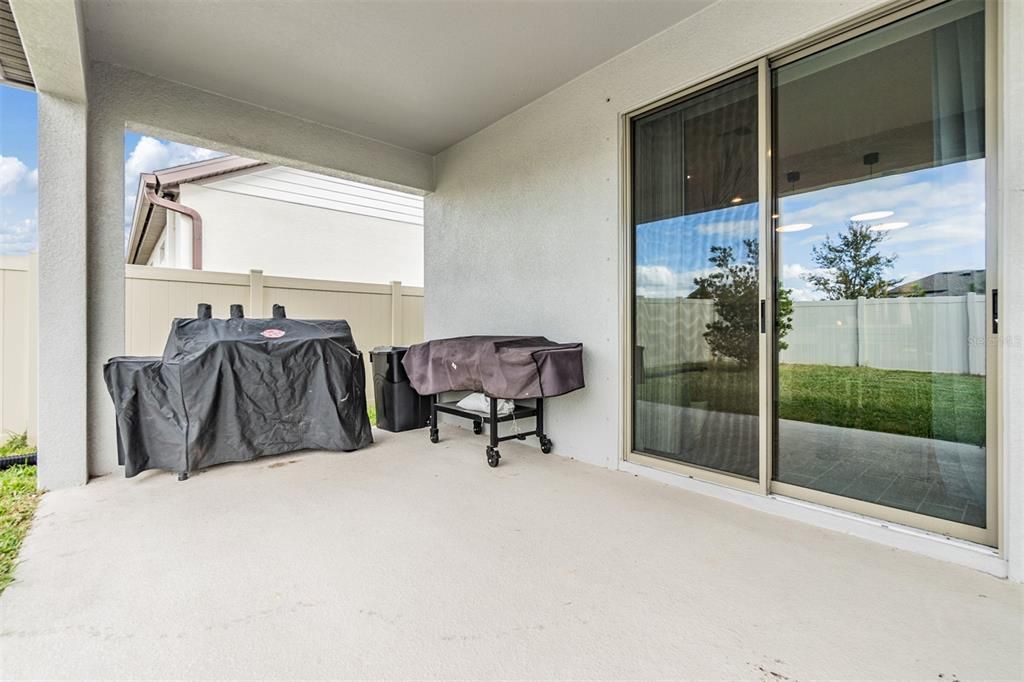 For Sale: $549,999 (3 beds, 2 baths, 2687 Square Feet)