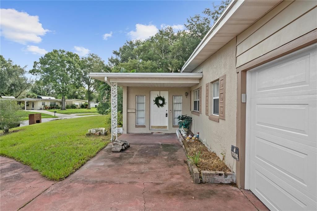 For Sale: $379,900 (3 beds, 2 baths, 1729 Square Feet)