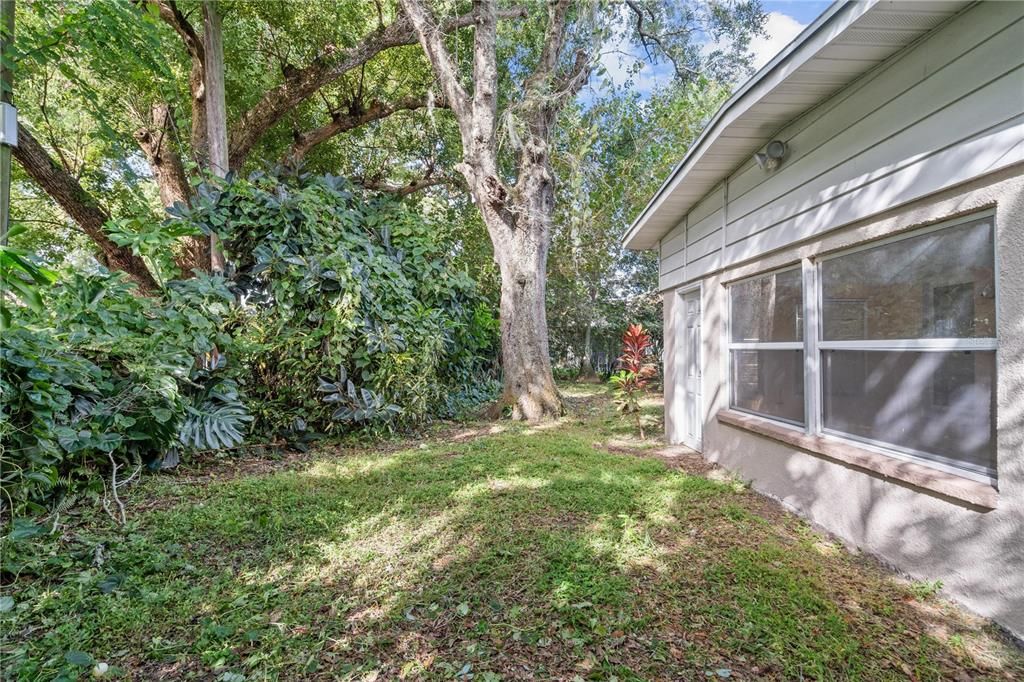 For Sale: $379,900 (3 beds, 2 baths, 1729 Square Feet)