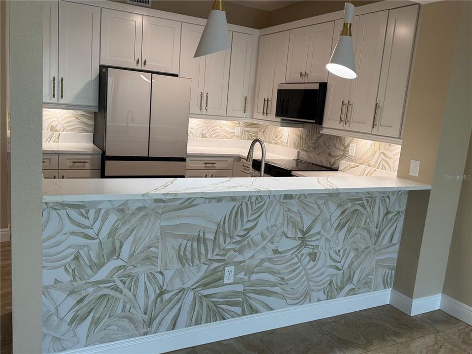 For Rent: $2,100 (3 beds, 2 baths, 1759 Square Feet)