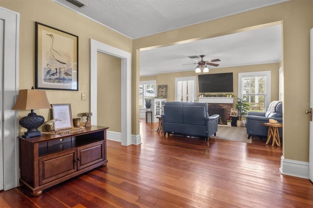 Active With Contract: $415,000 (2 beds, 2 baths, 1786 Square Feet)