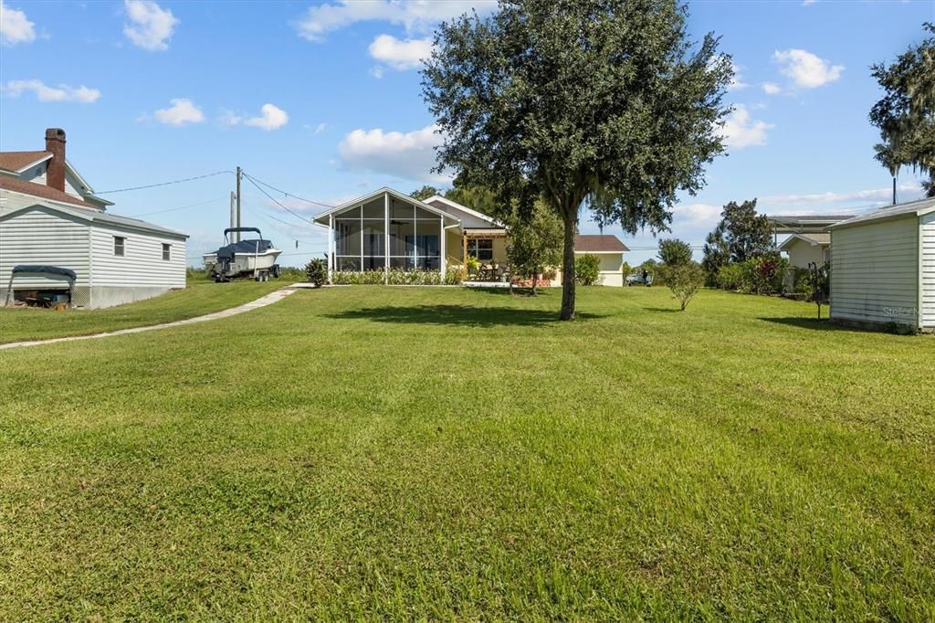 Active With Contract: $415,000 (2 beds, 2 baths, 1786 Square Feet)