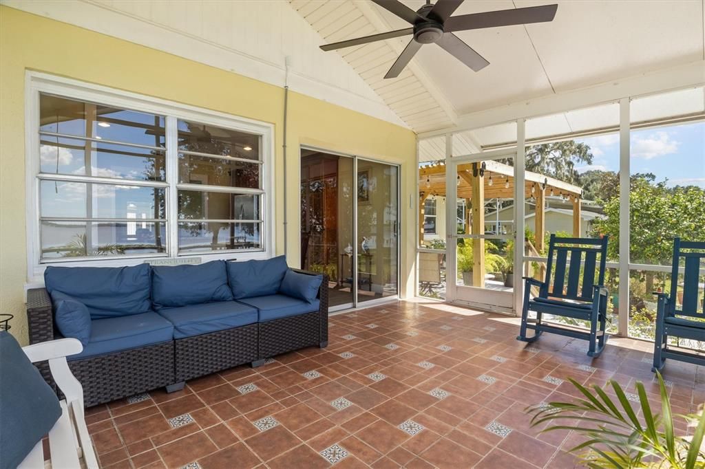 Active With Contract: $415,000 (2 beds, 2 baths, 1786 Square Feet)