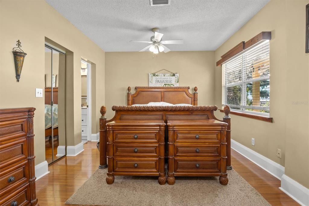 Active With Contract: $415,000 (2 beds, 2 baths, 1786 Square Feet)